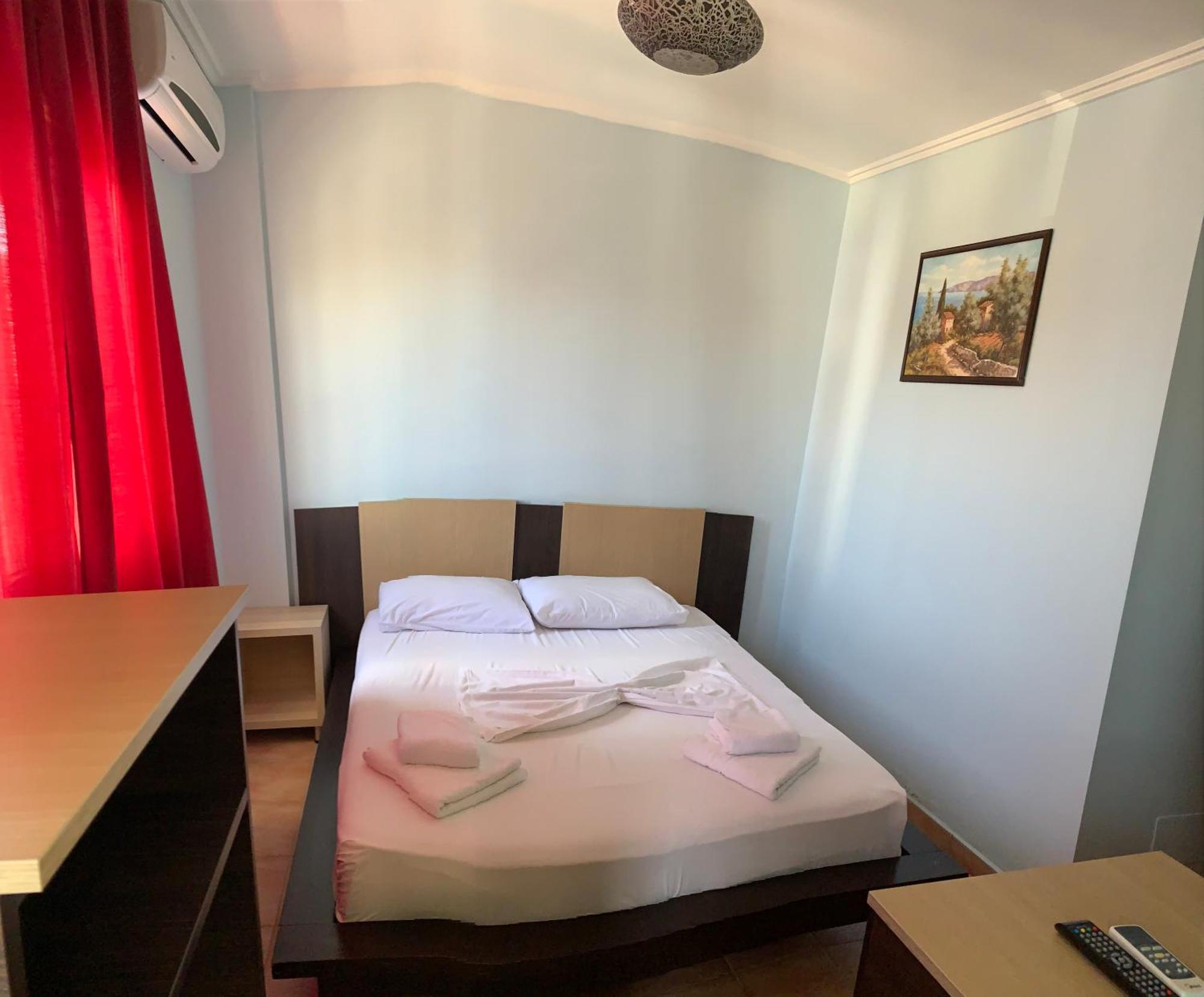 Hotel Dodona Саранда Экстерьер фото
