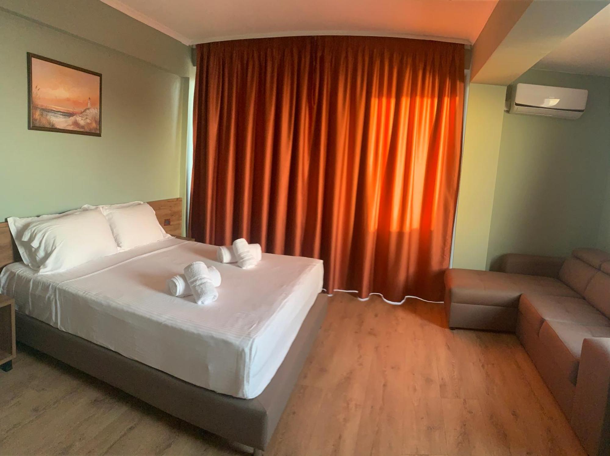 Hotel Dodona Саранда Экстерьер фото