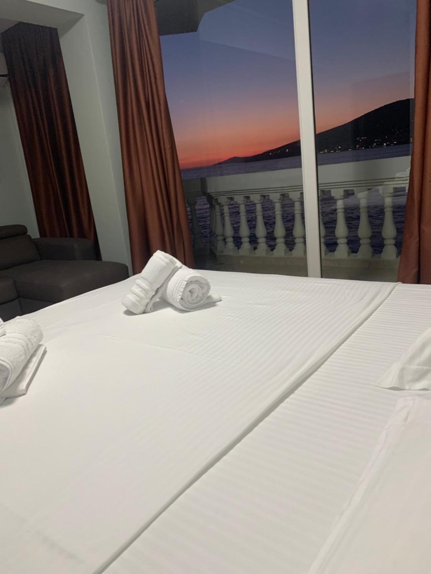 Hotel Dodona Саранда Экстерьер фото