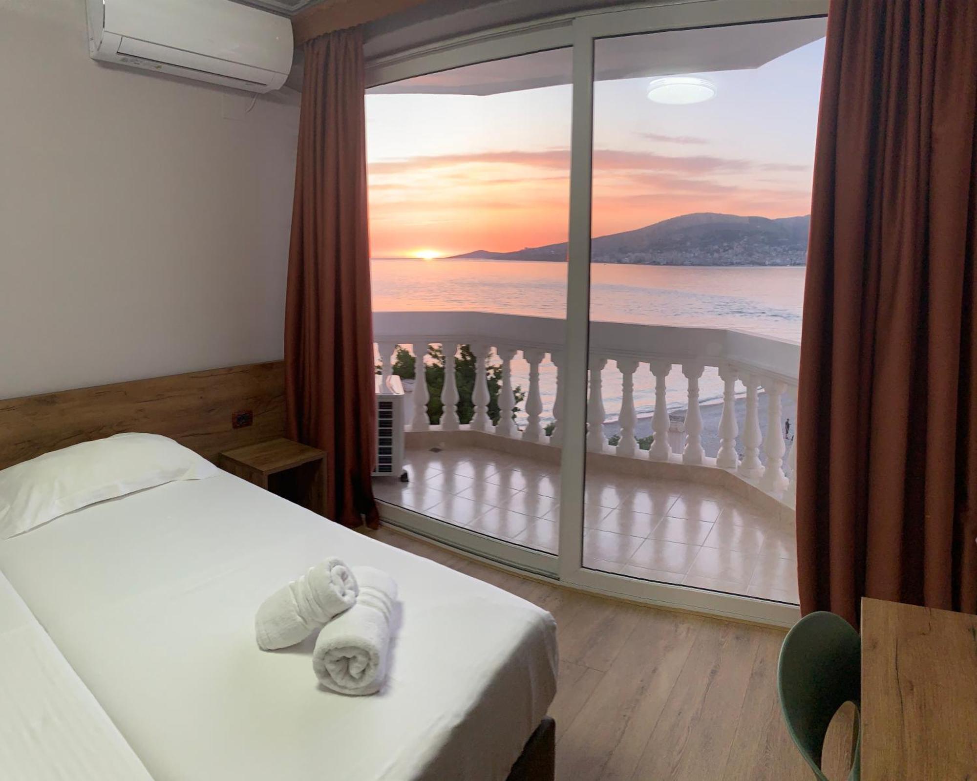 Hotel Dodona Саранда Экстерьер фото