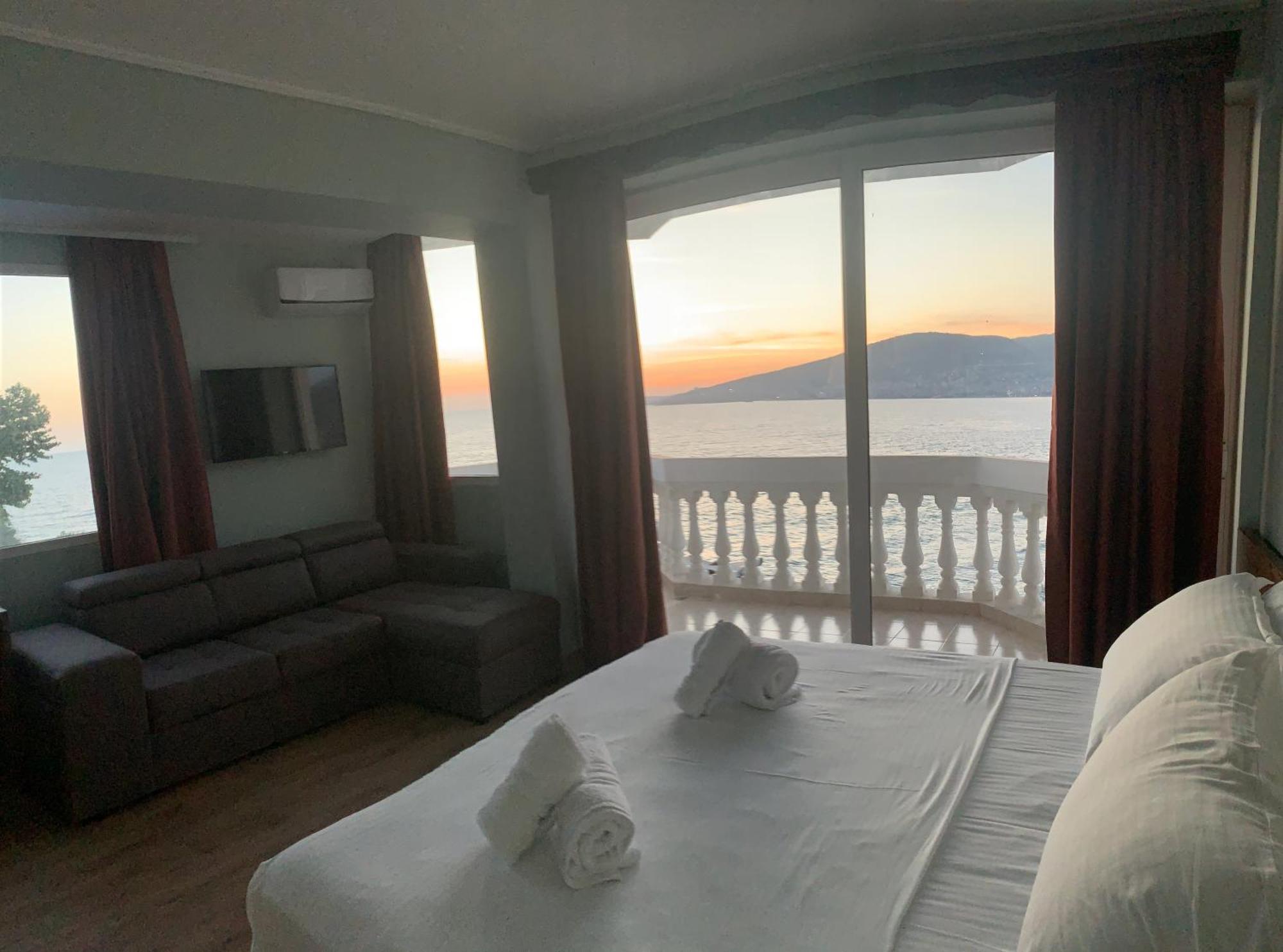 Hotel Dodona Саранда Экстерьер фото