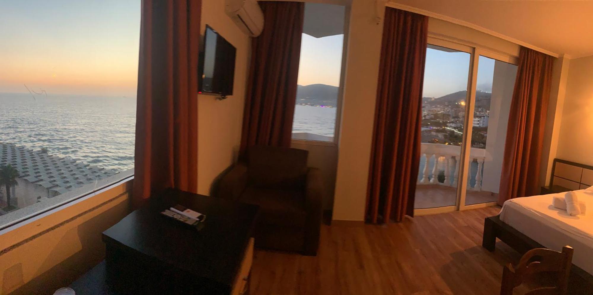Hotel Dodona Саранда Экстерьер фото